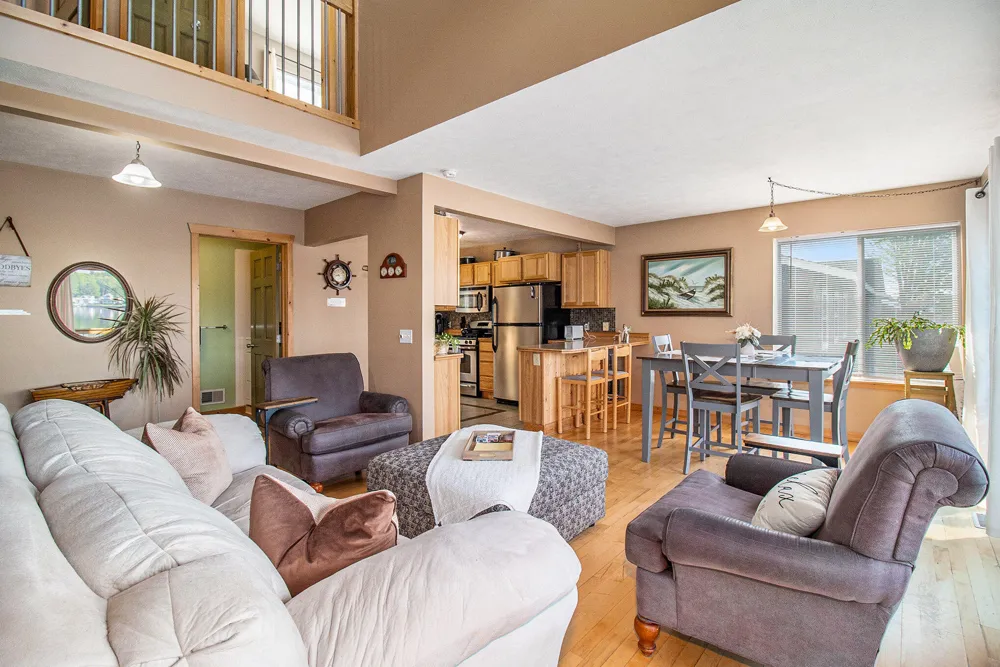 5293 W Monroe Road Pentwater, MI 49449