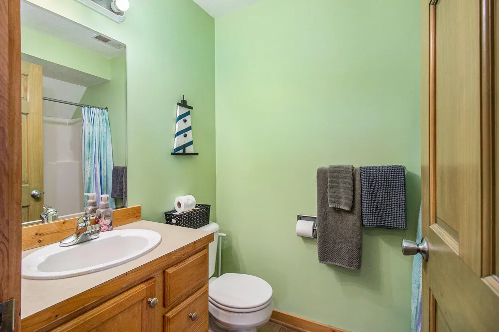 5293 W Monroe Road Pentwater, MI 49449