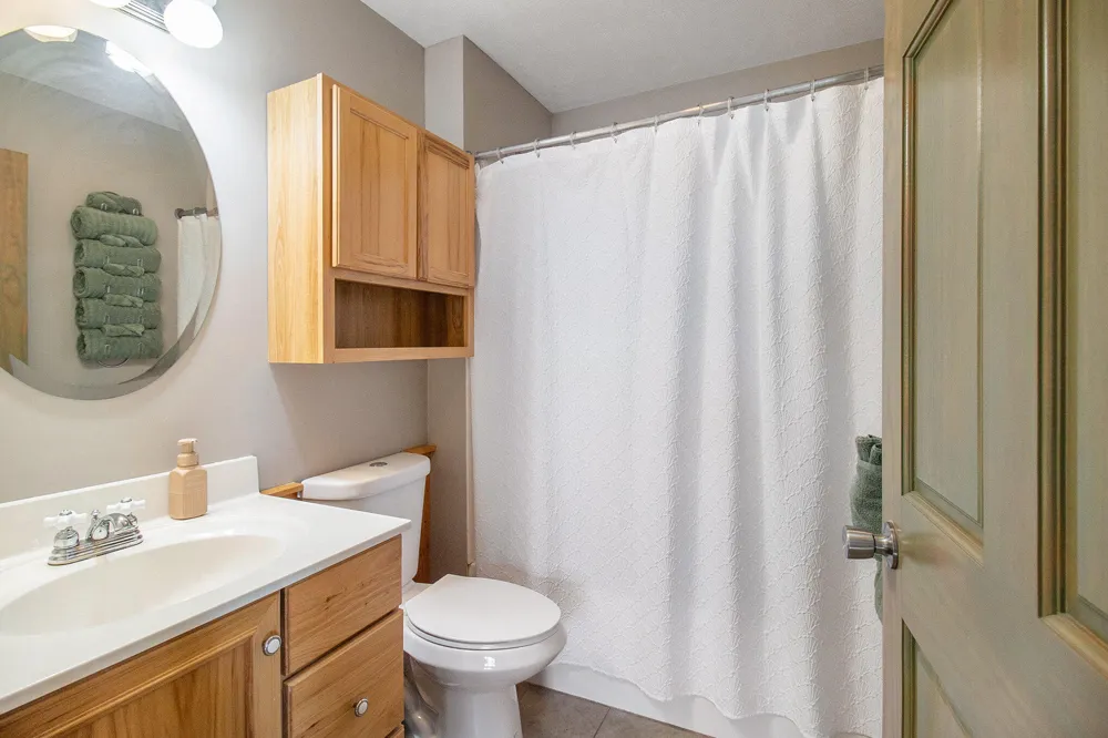 5293 W Monroe Road Pentwater, MI 49449