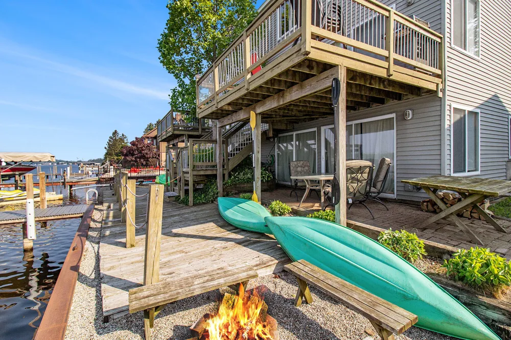 5293 W Monroe Road Pentwater, MI 49449
