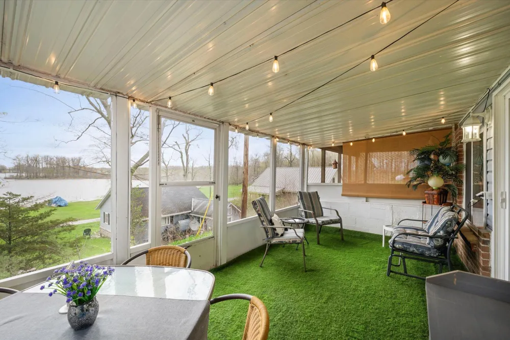 9874 Highland Drive Montgomery, MI 49255
