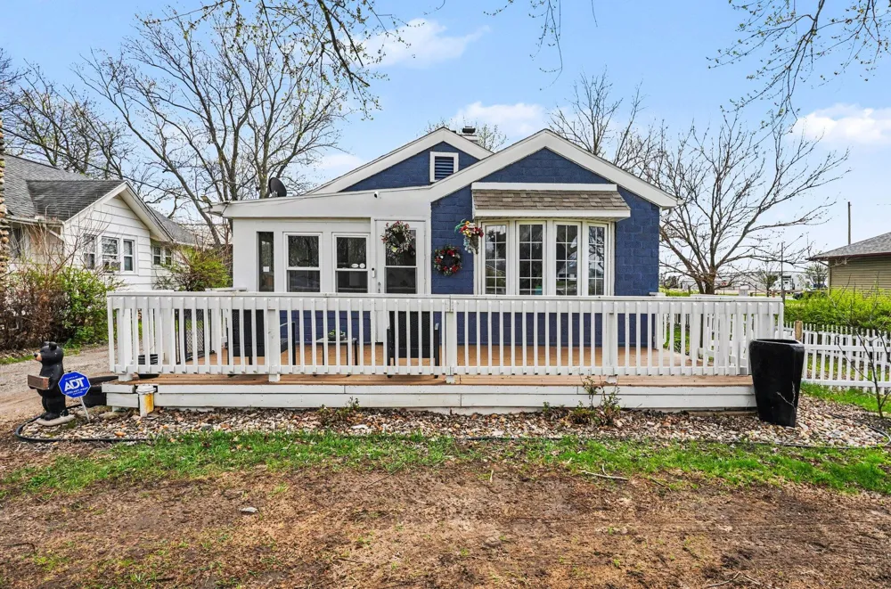 2961 W Dickman Road Springfield, MI 49037