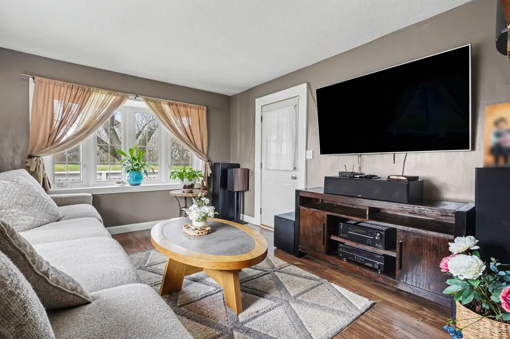 2961 W Dickman Road Springfield, MI 49037