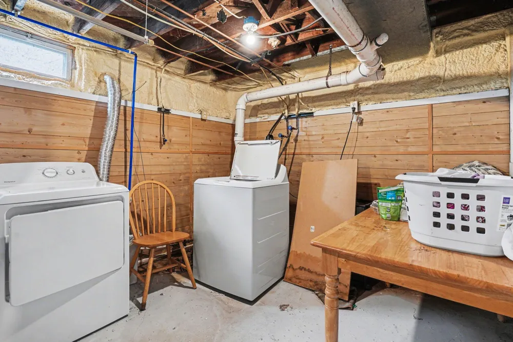 2961 W Dickman Road Springfield, MI 49037