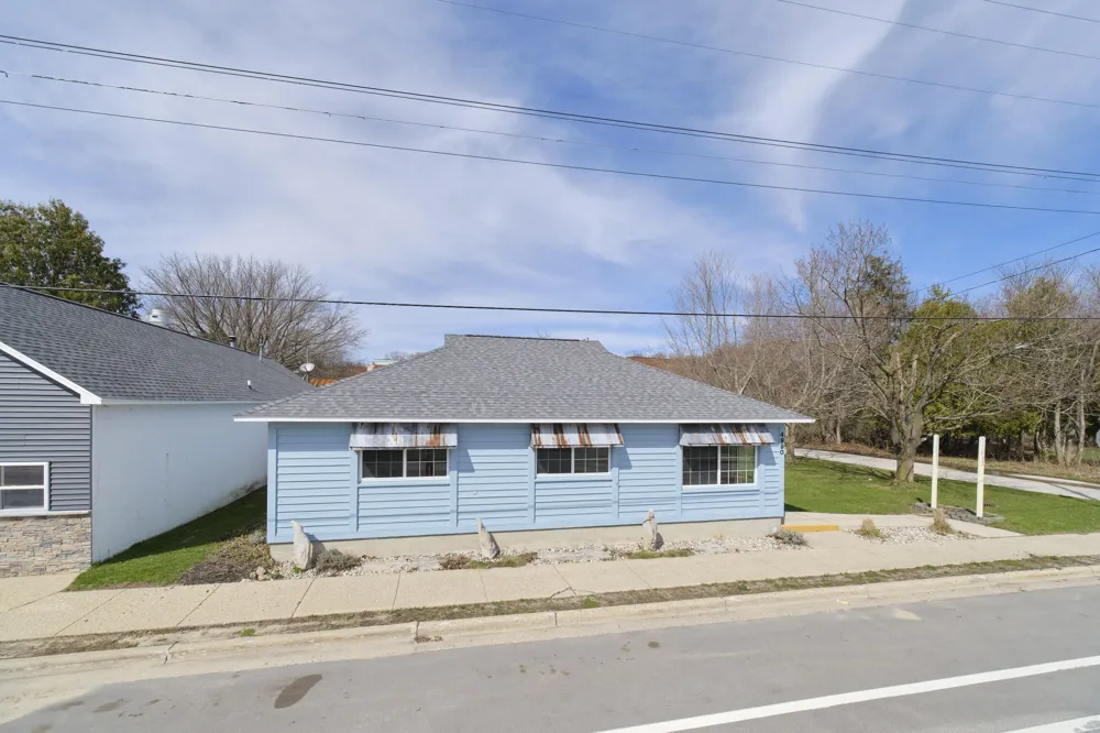 4990 Main Street Onekama, MI 49675