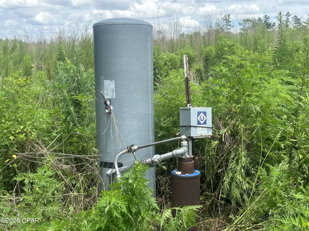 Hwy 90 Cottondale, FL 32431