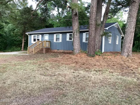 106 Mcarthur Drive