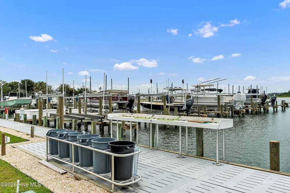 650 Cedar Point Boulevard #F3 Cedar Point, NC 28584