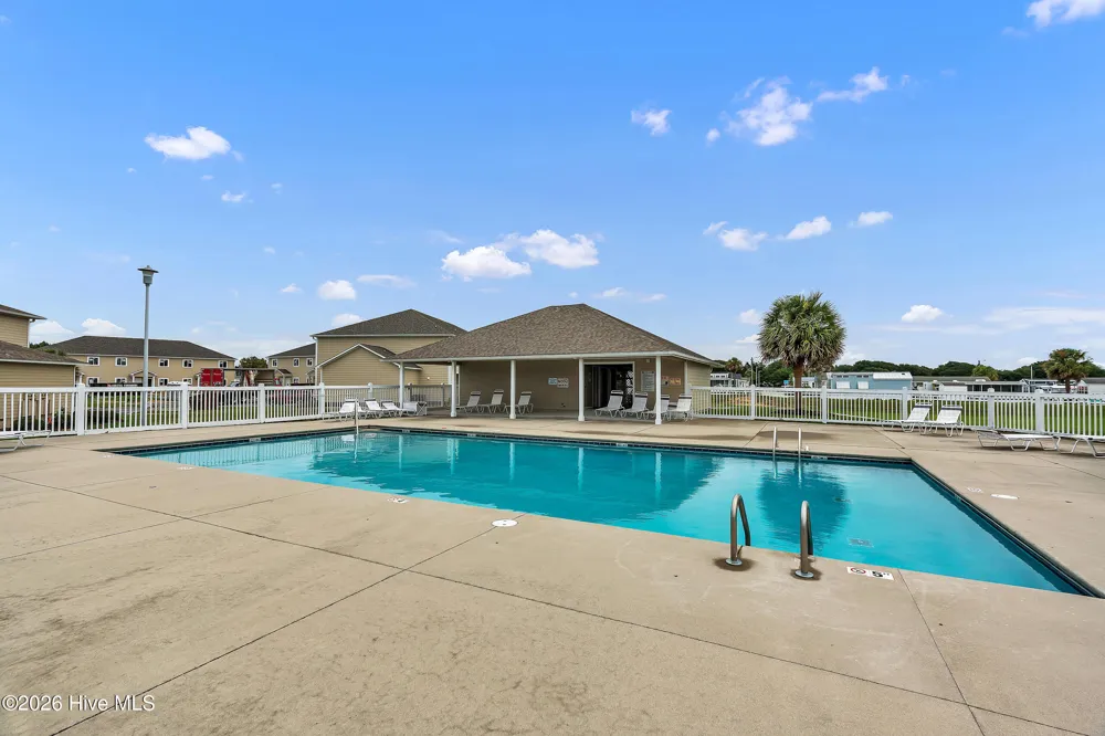 650 Cedar Point Boulevard #F3 Cedar Point, NC 28584