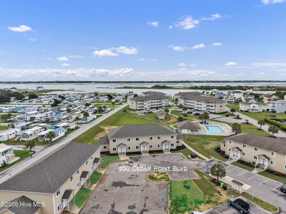 650 Cedar Point Boulevard #H4 Cedar Point, NC 28584