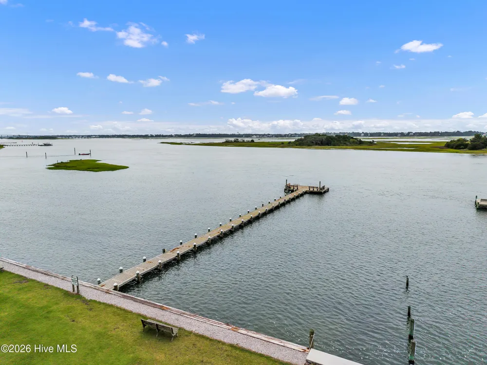 650 Cedar Point Boulevard #H5 Cedar Point, NC 28584