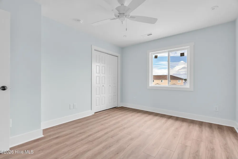 650 Cedar Point Boulevard #H6 Cedar Point, NC 28584