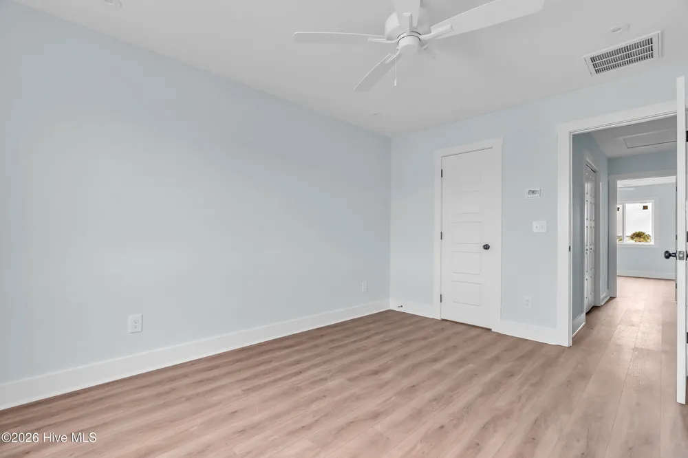 650 Cedar Point Boulevard #H6 Cedar Point, NC 28584