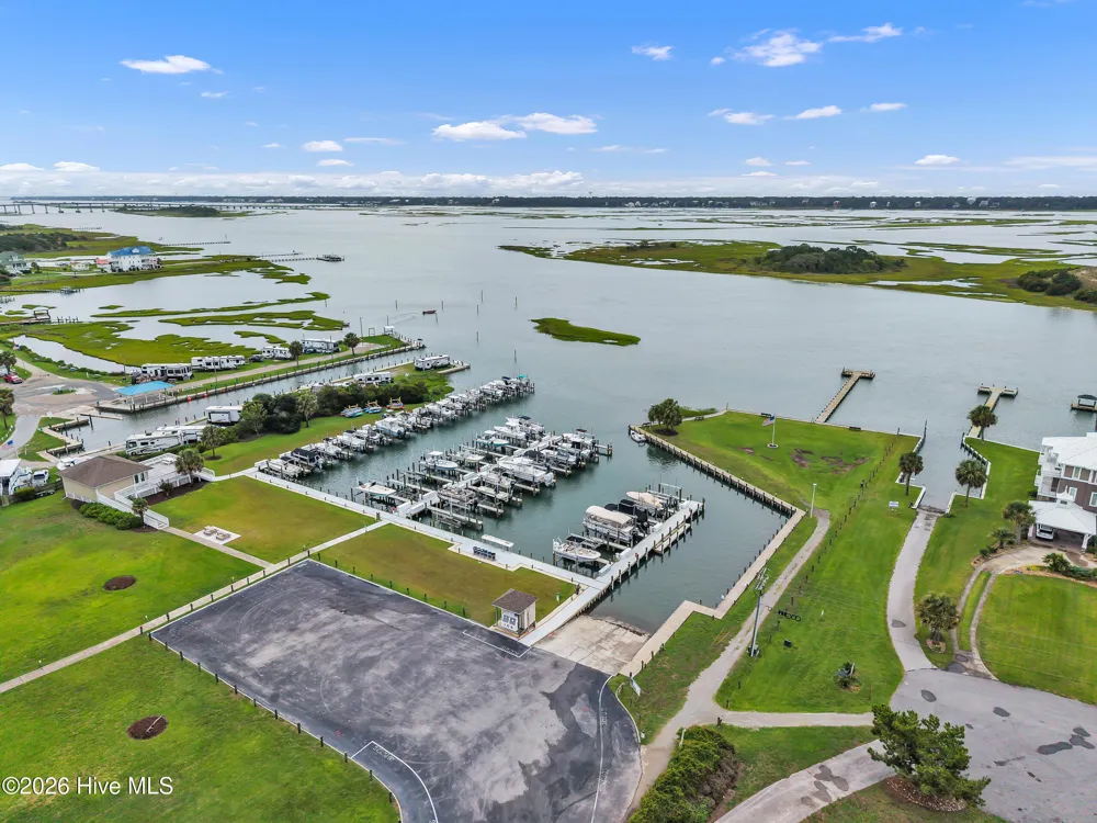 650 Cedar Point Boulevard #H6 Cedar Point, NC 28584