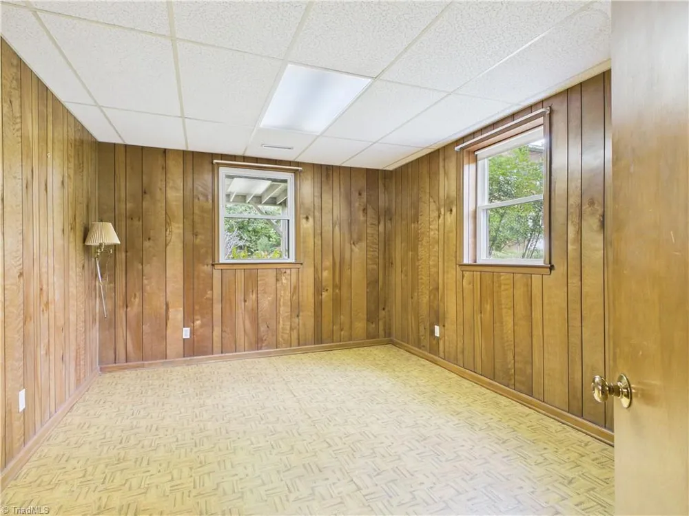 904 Fairidge Drive Jamestown, NC 27282