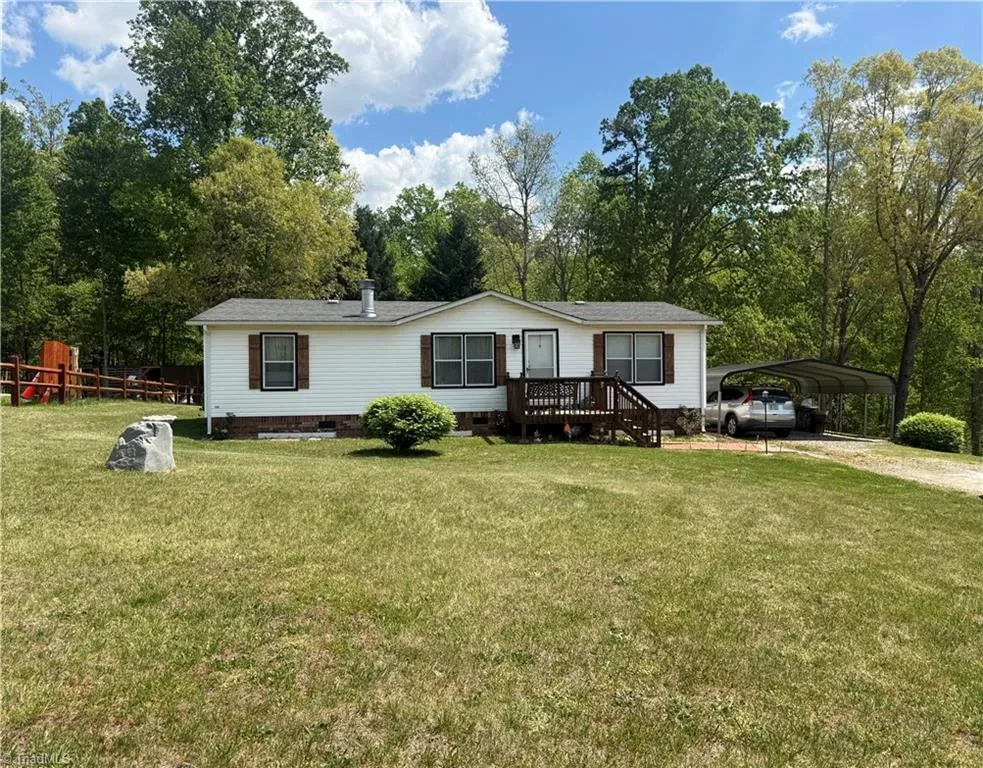 231 CP Riddle Trail Mount Airy, NC 27030