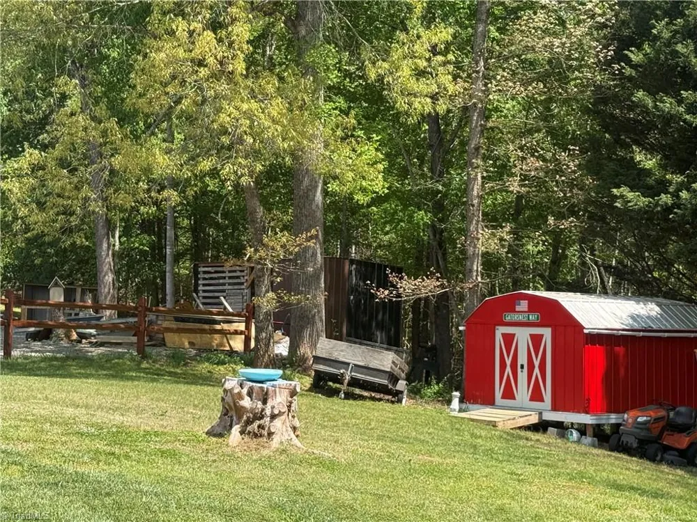 231 CP Riddle Trail Mount Airy, NC 27030