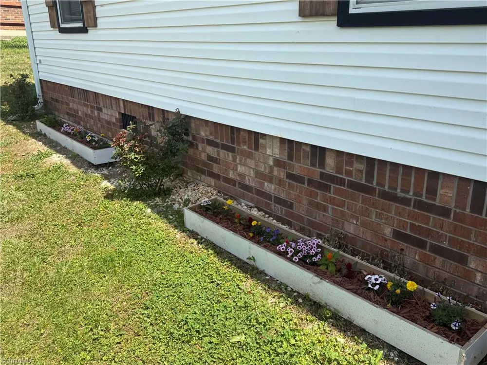 231 CP Riddle Trail Mount Airy, NC 27030