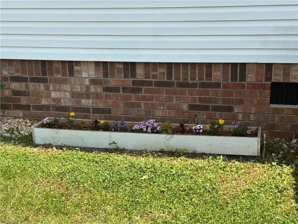 231 CP Riddle Trail Mount Airy, NC 27030