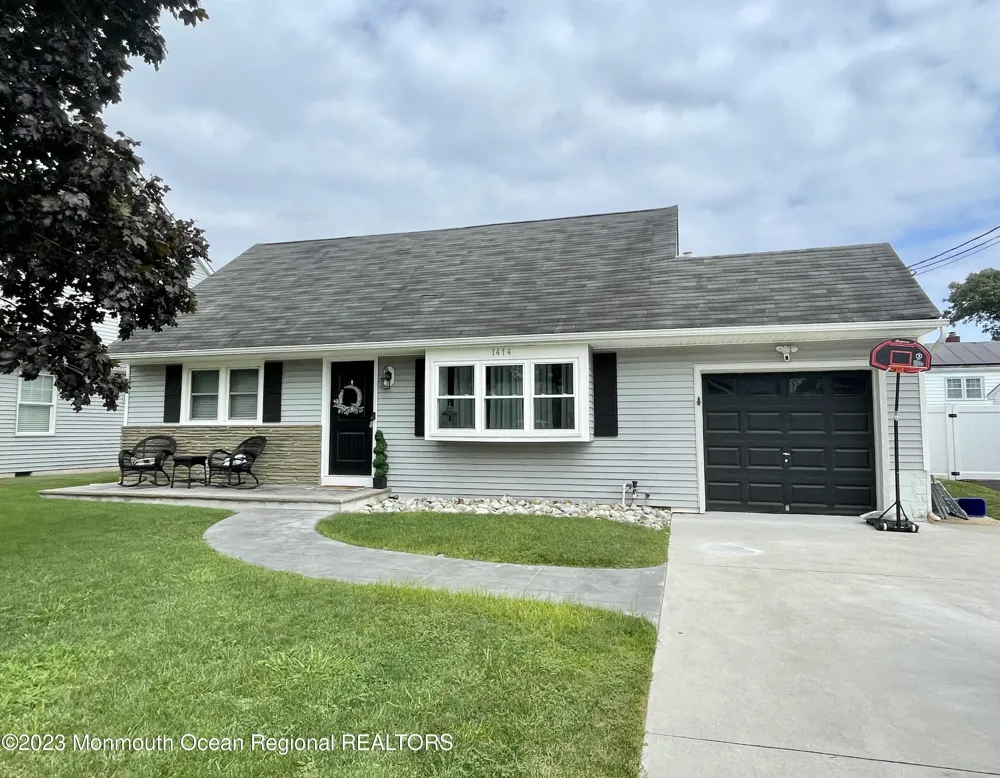 1414 Treeneedle Road Point Pleasant, NJ 08742