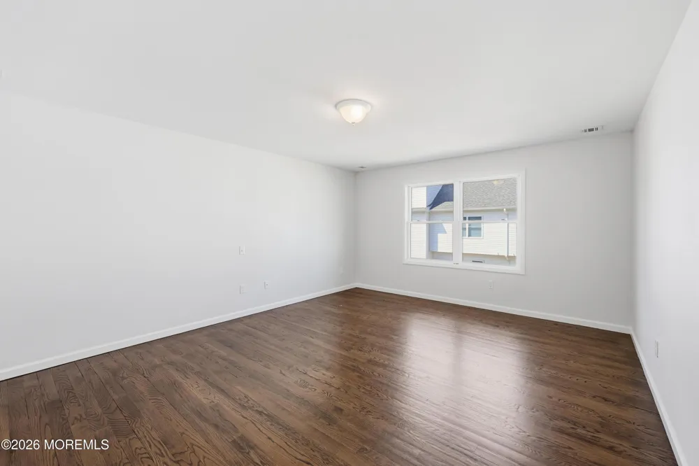 193 Colonial Drive Lakewood, NJ 08701