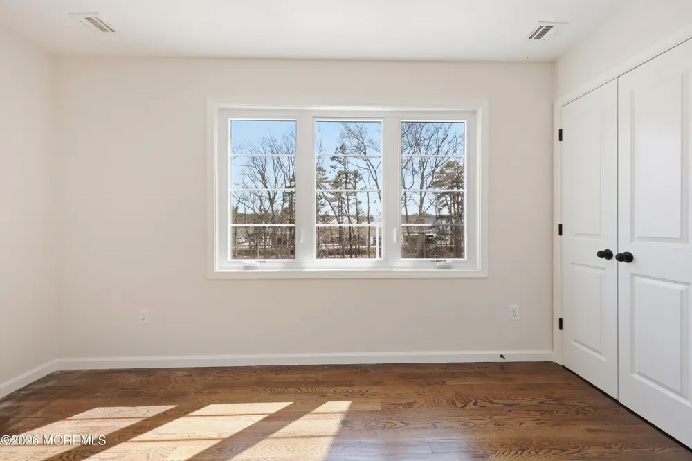193 Colonial Drive Lakewood, NJ 08701