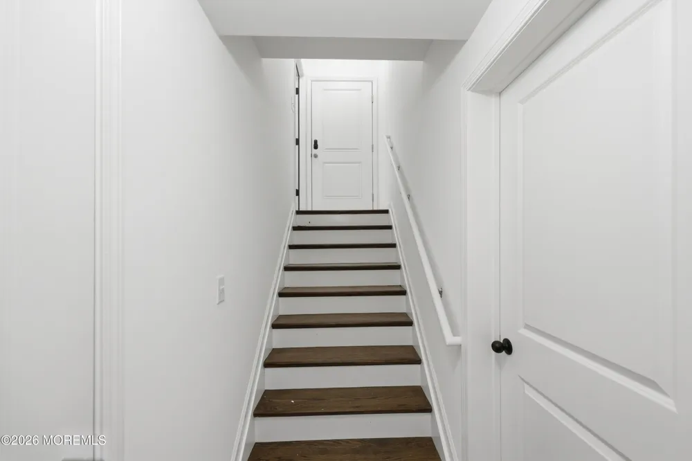 193 Colonial Drive Lakewood, NJ 08701