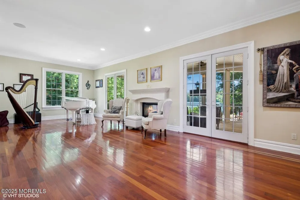 100 Richdale Road Colts Neck, NJ 07722