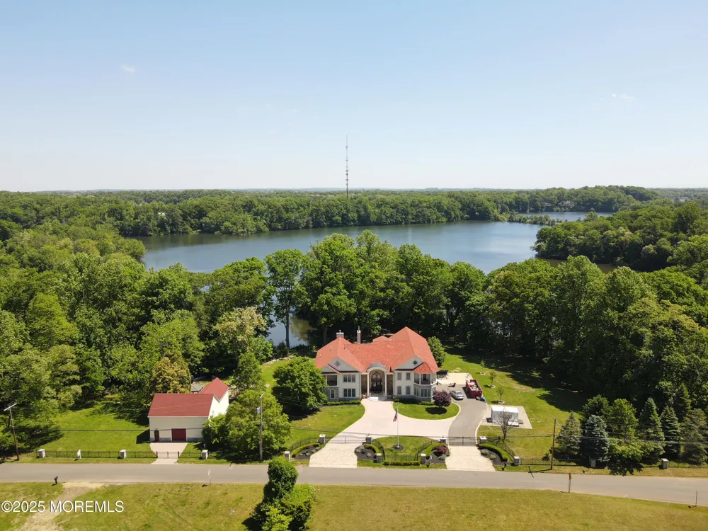 100 Richdale Road Colts Neck, NJ 07722