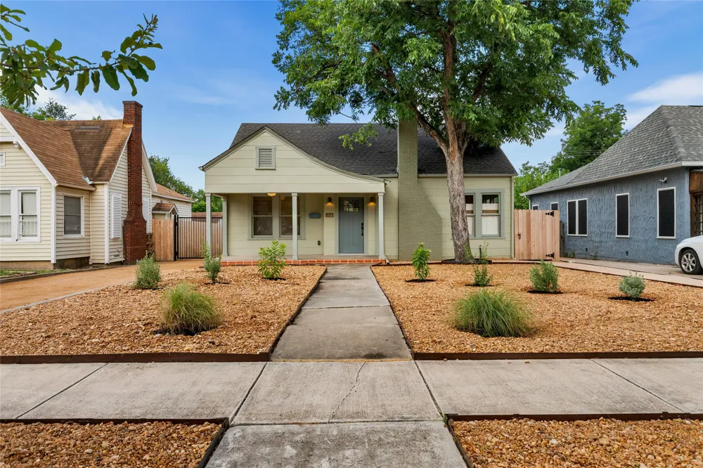 1914 W Magnolia Avenue San Antonio, TX 78201