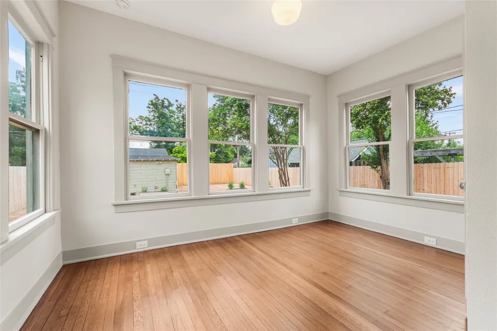 1914 W Magnolia Avenue San Antonio, TX 78201