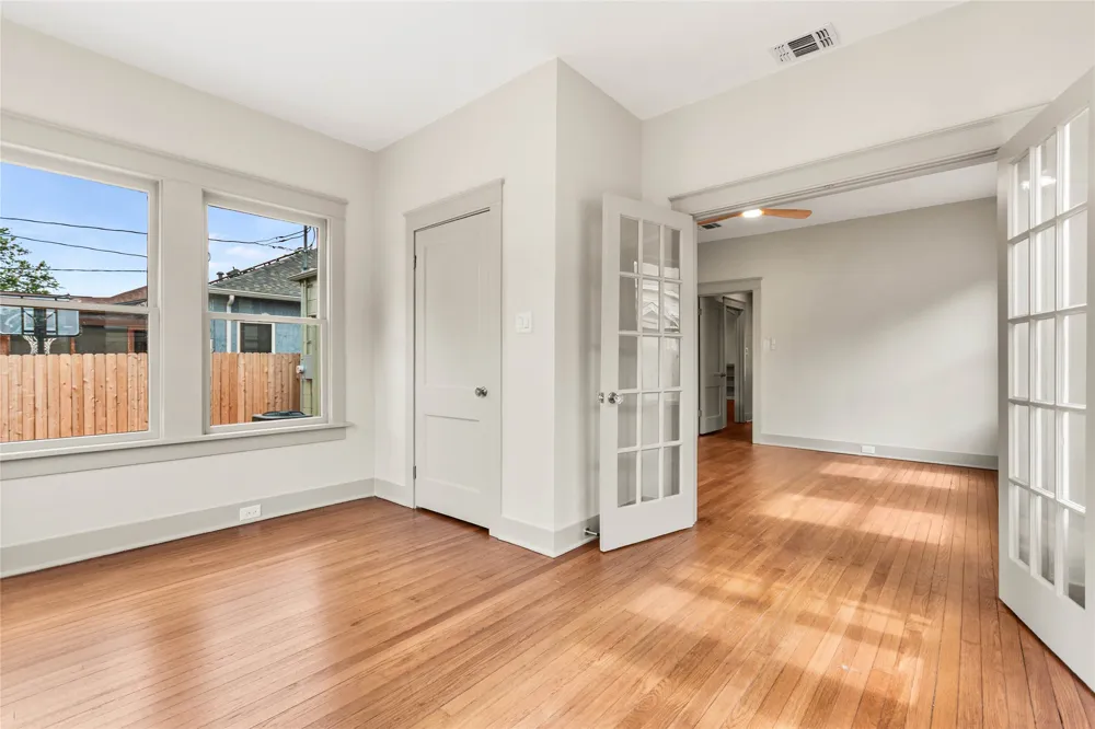 1914 W Magnolia Avenue San Antonio, TX 78201