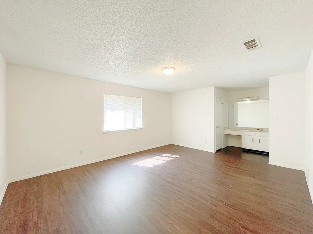 656 Mairo Street Austin, TX 78748