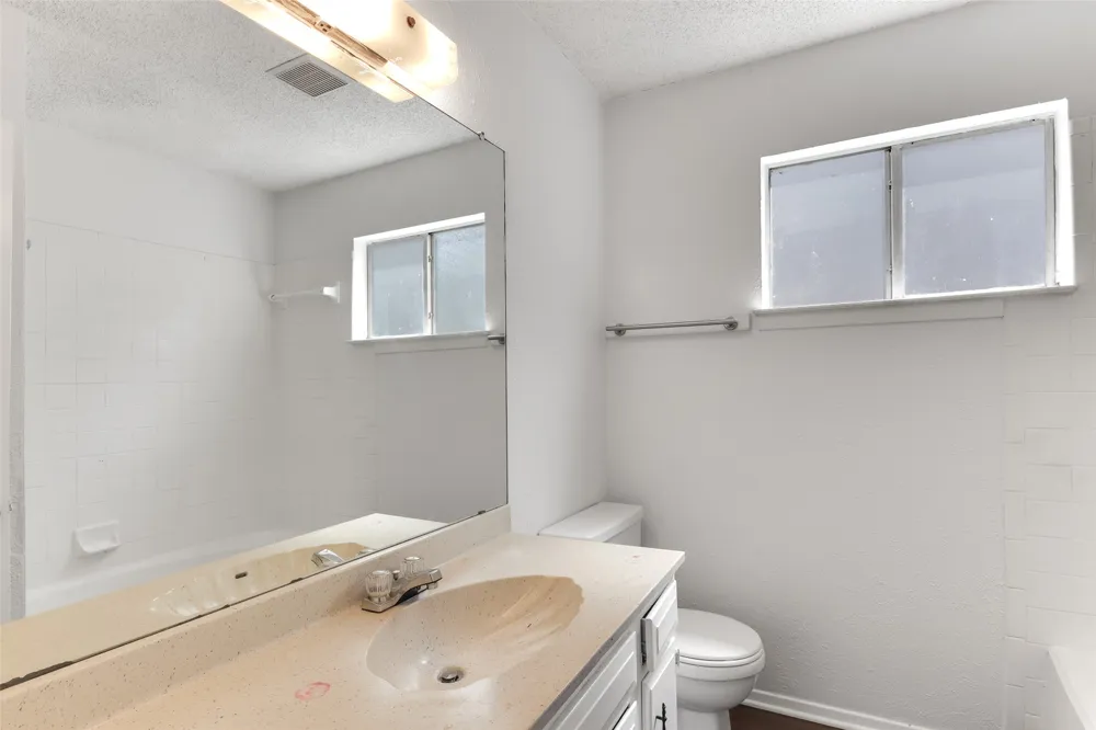 656 Mairo Street Austin, TX 78748