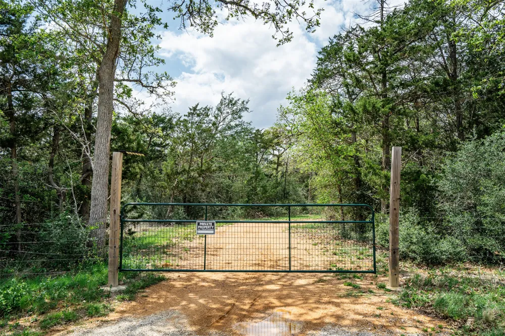 1354 OLD PIN OAK ROAD Paige, TX 78659