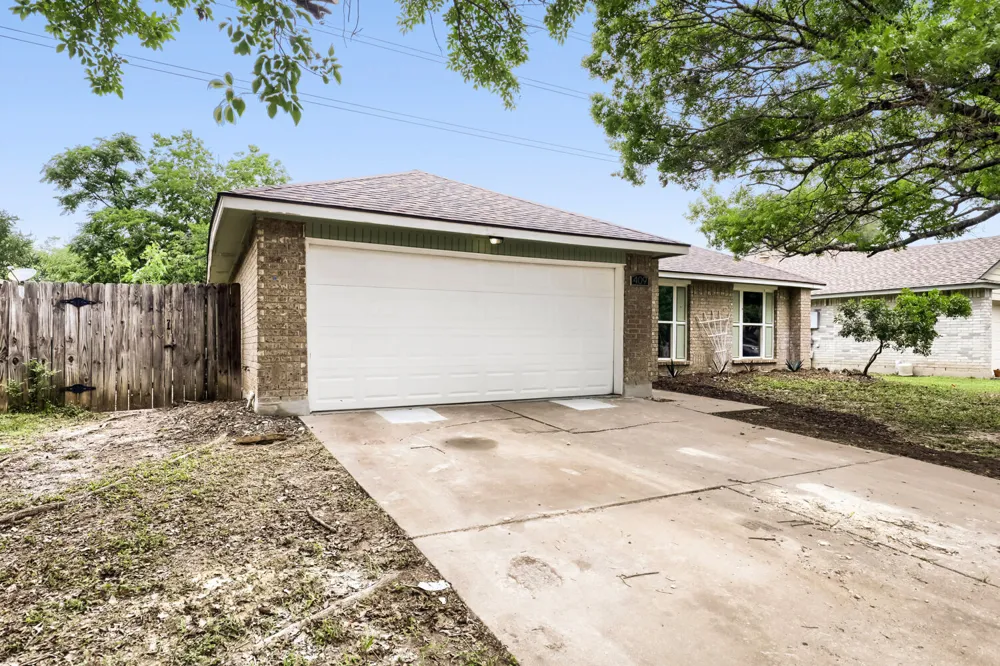 409 Kathleen Lane Leander, TX 78641