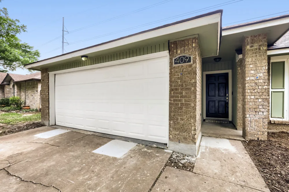409 Kathleen Lane Leander, TX 78641