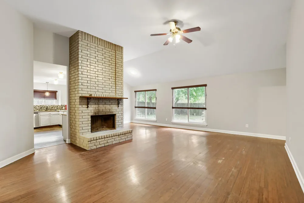 409 Kathleen Lane Leander, TX 78641