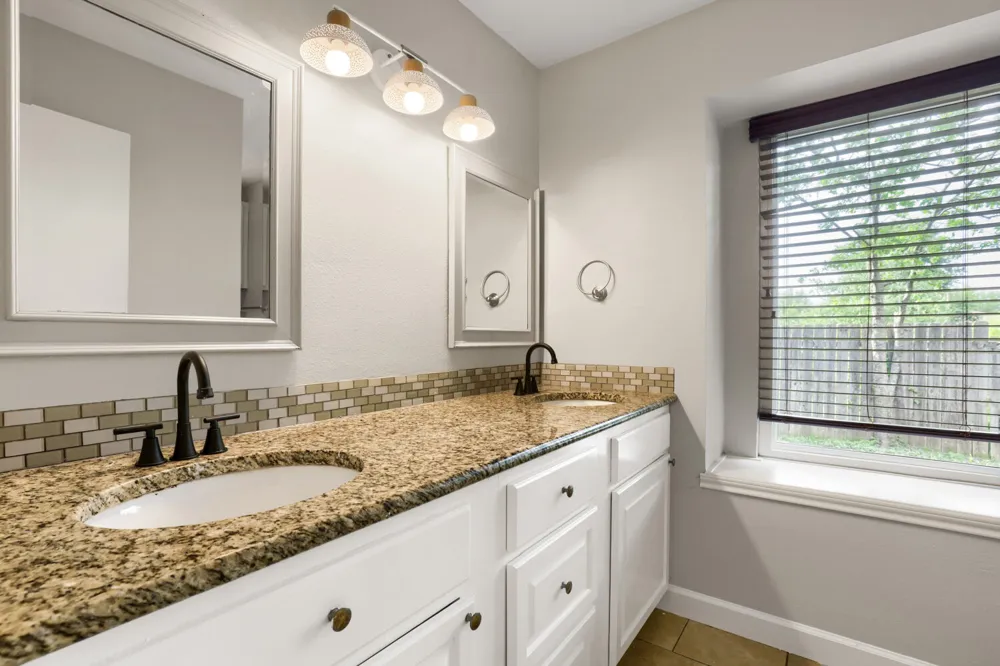 409 Kathleen Lane Leander, TX 78641