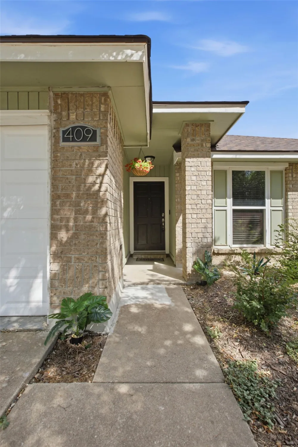 409 Kathleen Lane Leander, TX 78641