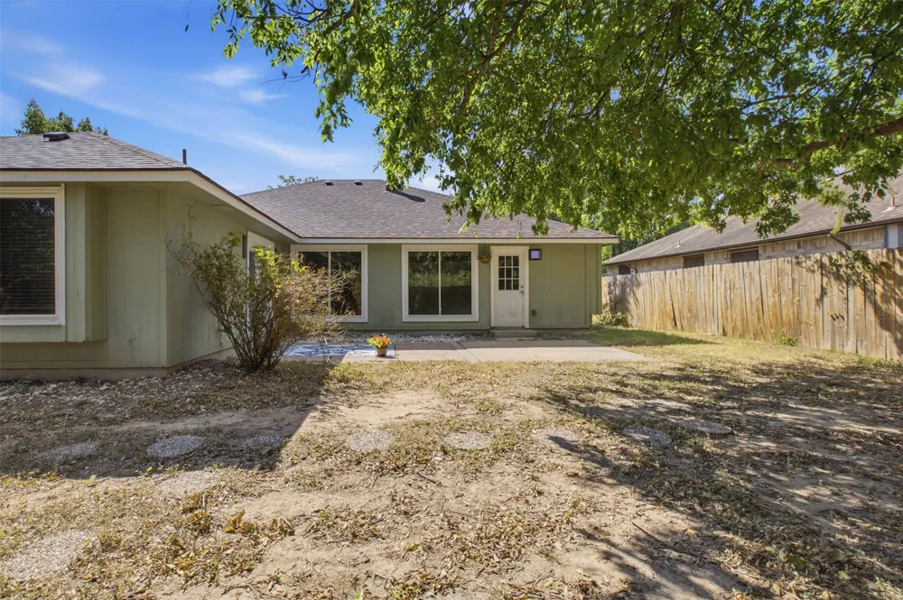 409 Kathleen Lane Leander, TX 78641