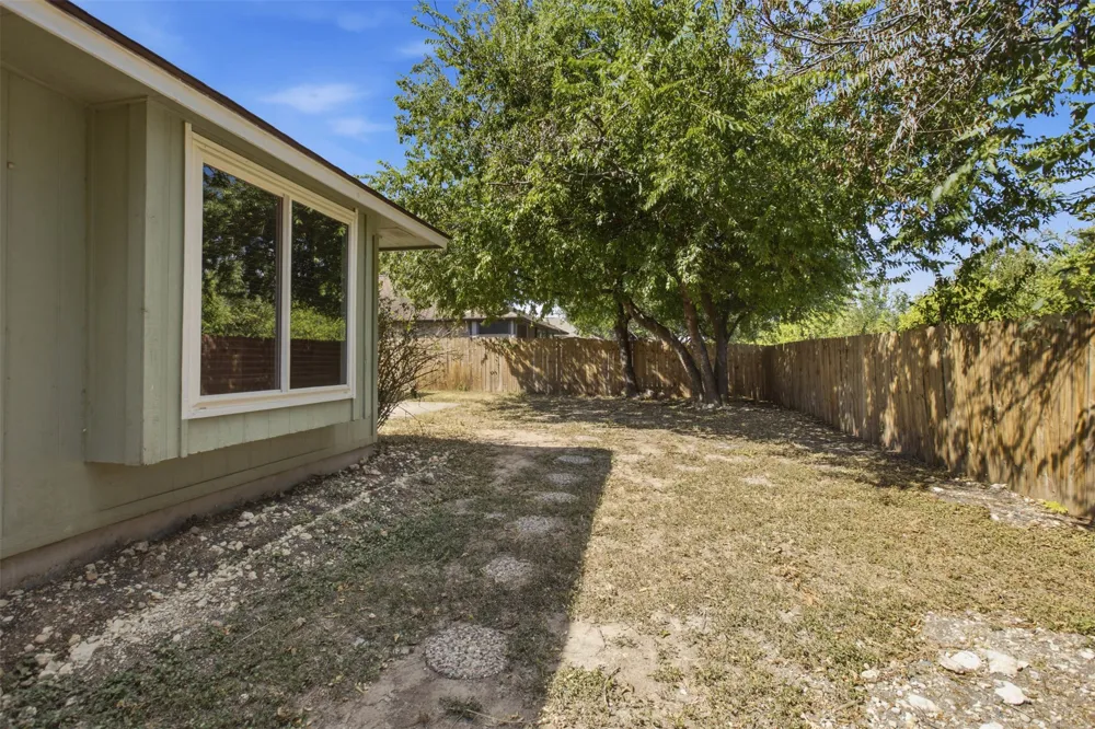 409 Kathleen Lane Leander, TX 78641