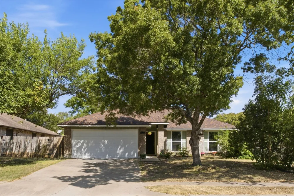 409 Kathleen Lane Leander, TX 78641