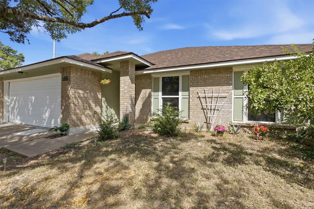 409 Kathleen Lane Leander, TX 78641