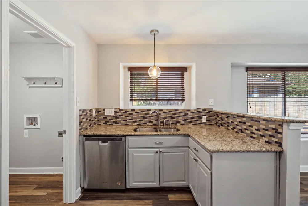 409 Kathleen Lane Leander, TX 78641