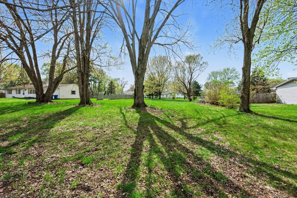 E Tremblay Drive Vicksburg, MI 49097