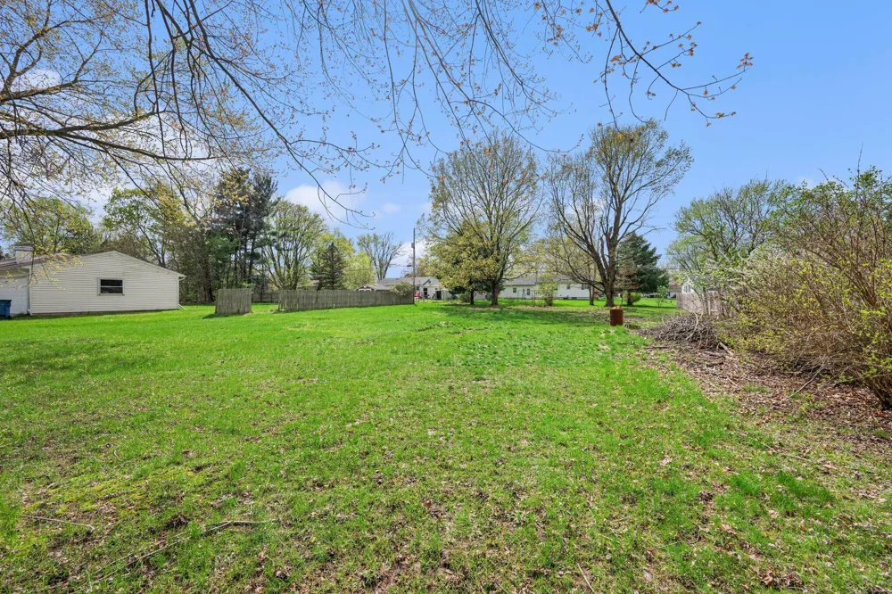 E Tremblay Drive Vicksburg, MI 49097