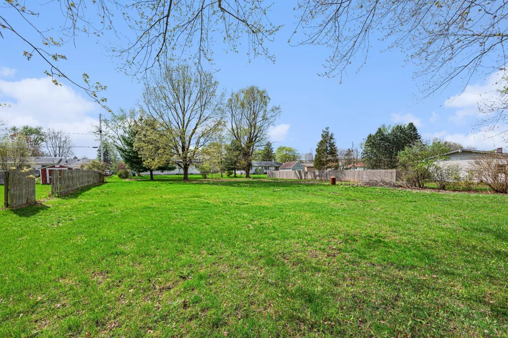 E Tremblay Drive Vicksburg, MI 49097