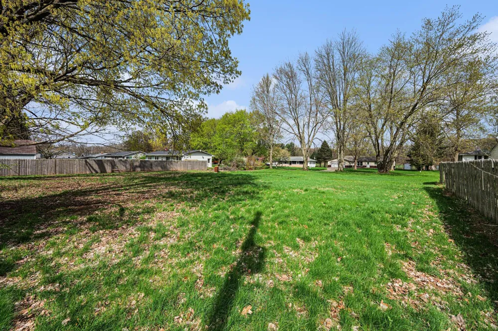 E Tremblay Drive Vicksburg, MI 49097