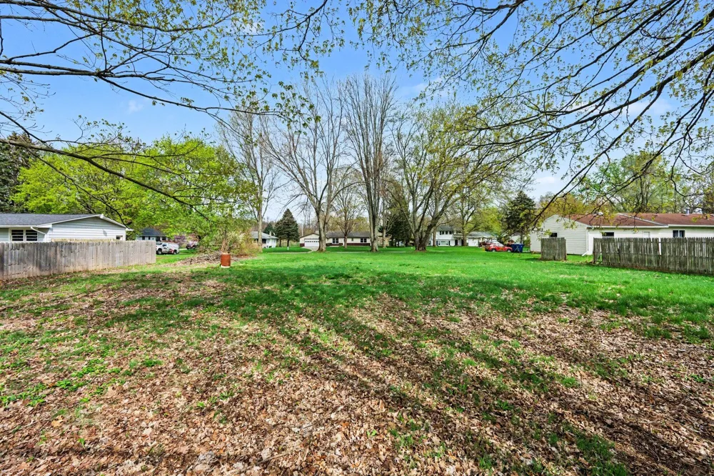 E Tremblay Drive Vicksburg, MI 49097